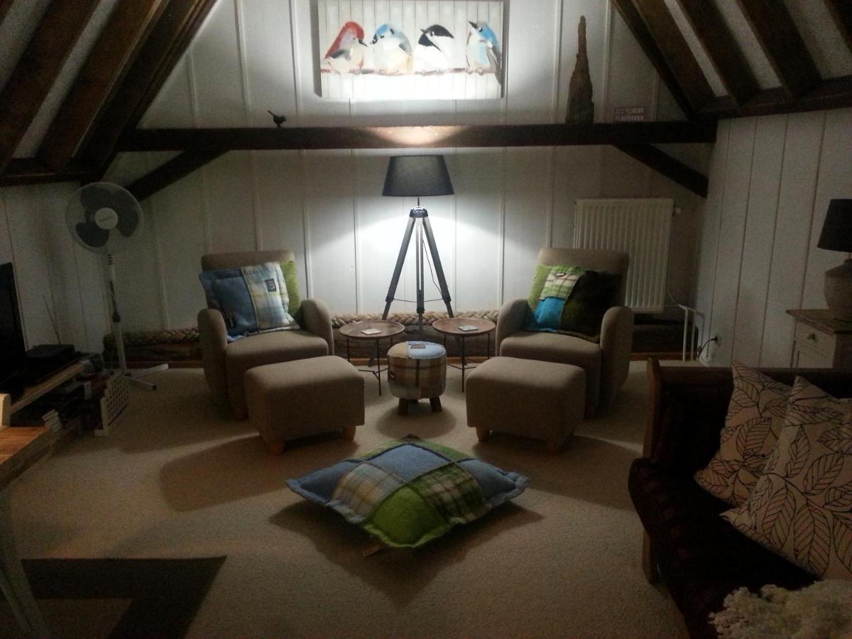 B & B De Pimpelmees 's-Gravenmoer エクステリア 写真